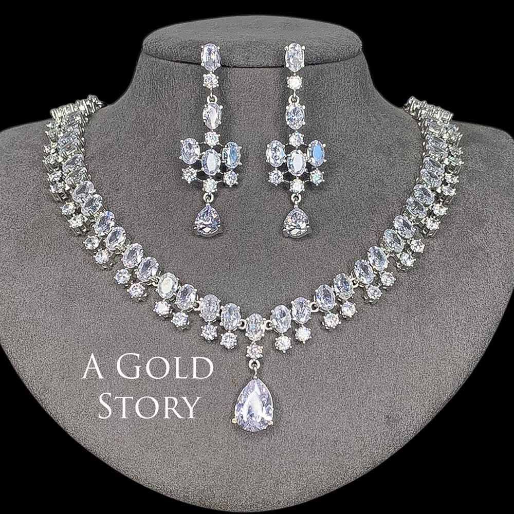 ODETTE SET WHITE