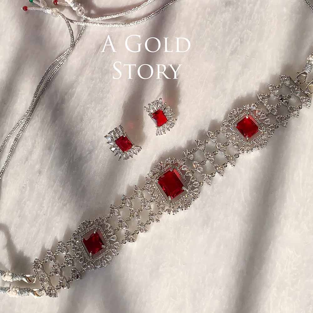 APARNA SET RED