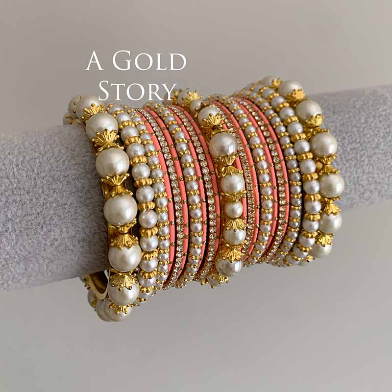 MUNTAHA BANGLES SET PEACH