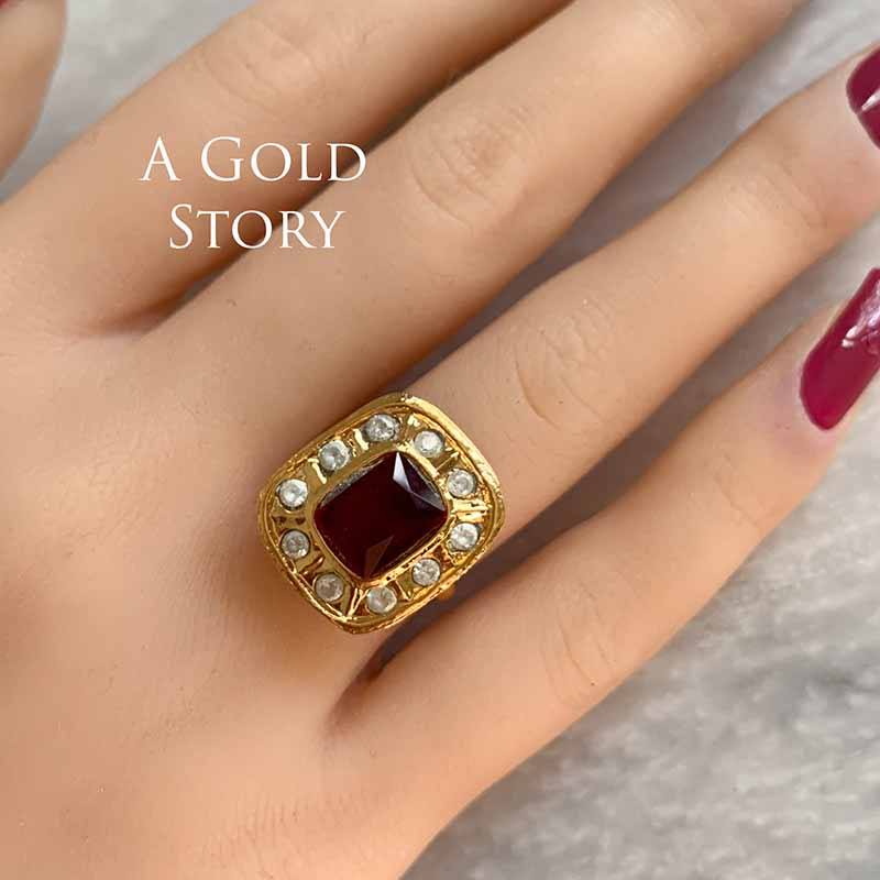 AAILA RING RED/ MAROON
