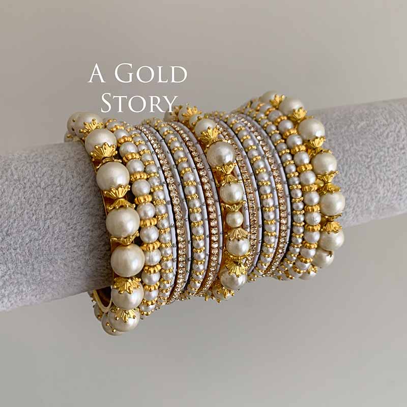 MUNTAHA BANGLES SET WHITE