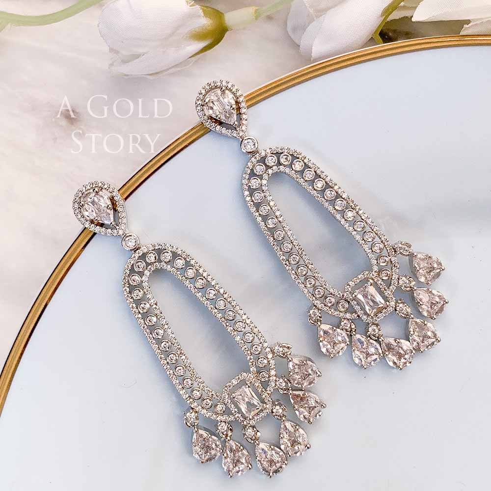FREYA EARRINGS