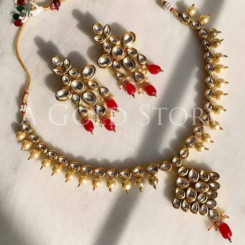 HUMA SET RED - A GOLD STORY