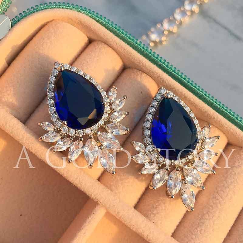 EVE EARSTUDS BLUE - A GOLD STORY