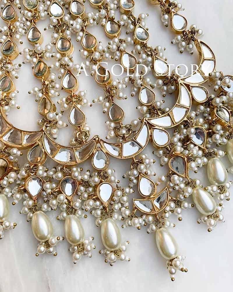 OVERSIZED KUNDAN JHOOMAR - A GOLD STORY