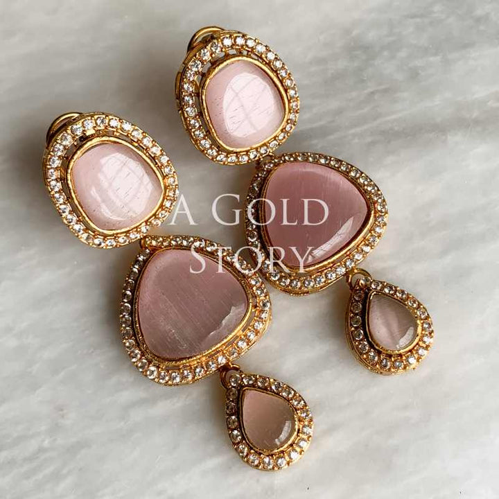ANABIA EARRINGS PINK