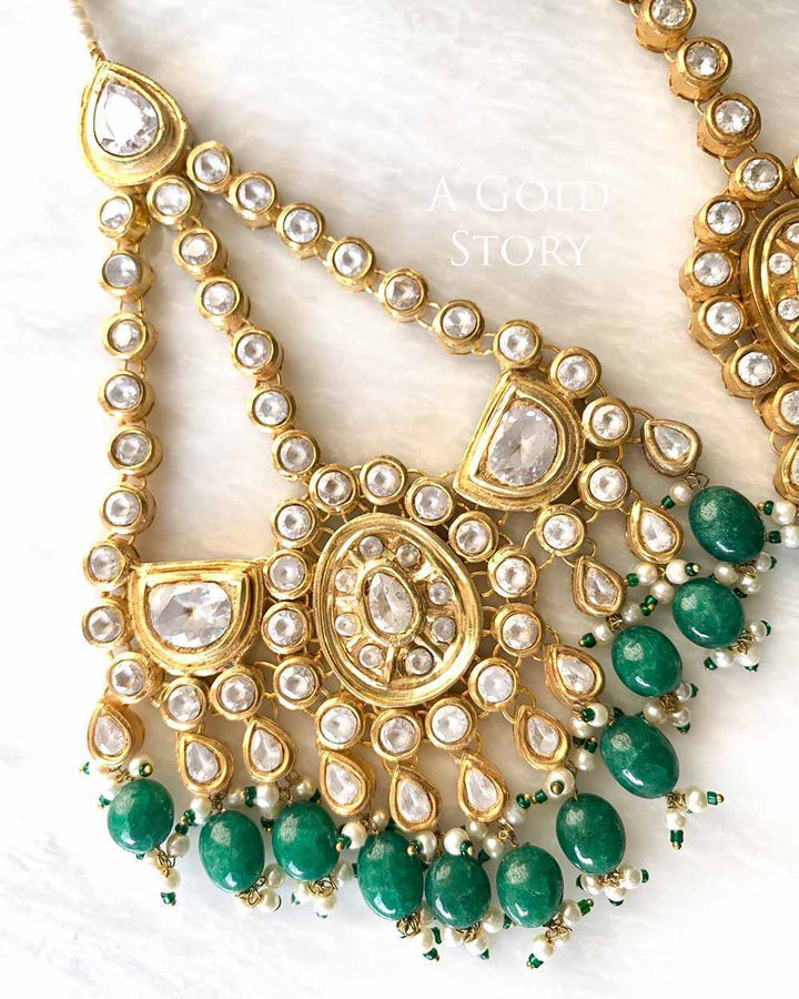 OLIVE JHOOMAR AND TIKKA SET GREEN
