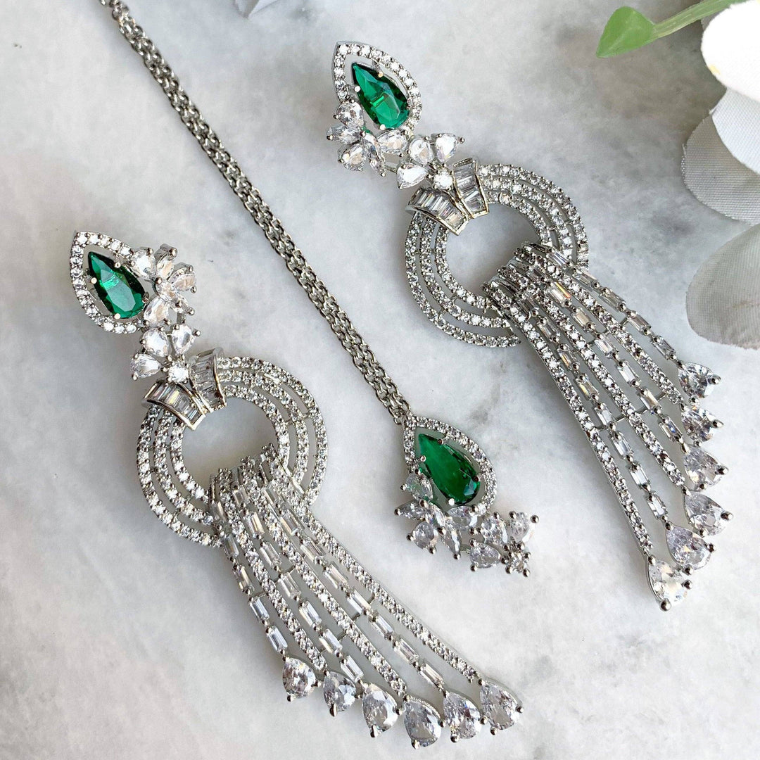 GUL EARRINGS AND TIKKA SET GREEN - A GOLD STORY