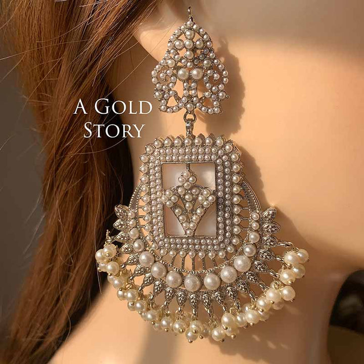 FRIDA EARRINGS PEARL SILVER