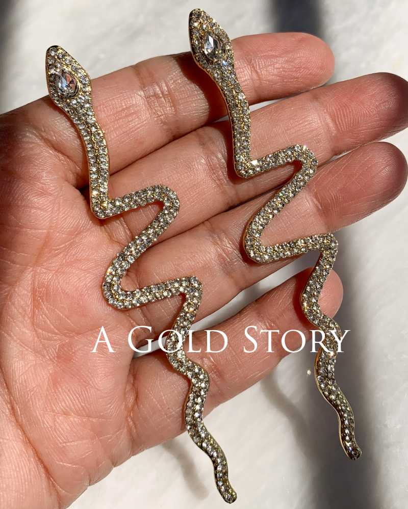 MEDUSA EARRINGS GOLDEN