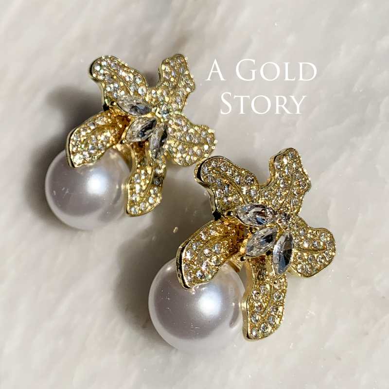 SHYLA EARRINGS GOLDEN