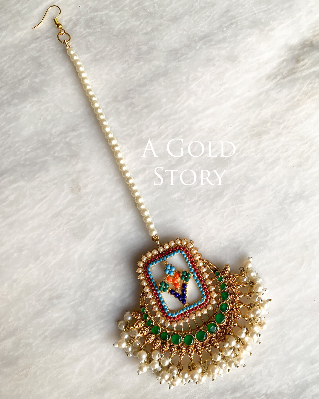 FRIDA WHITE EARRINGS AND TIKKA