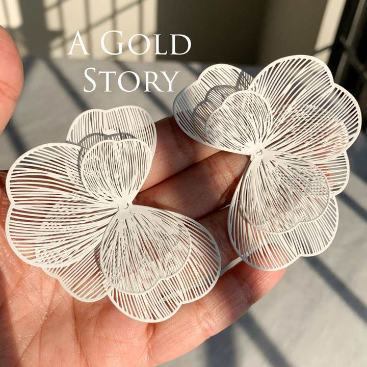 CALLIOPE EARRINGS WHITE