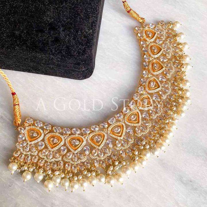 MAHIRA SET GOLDEN