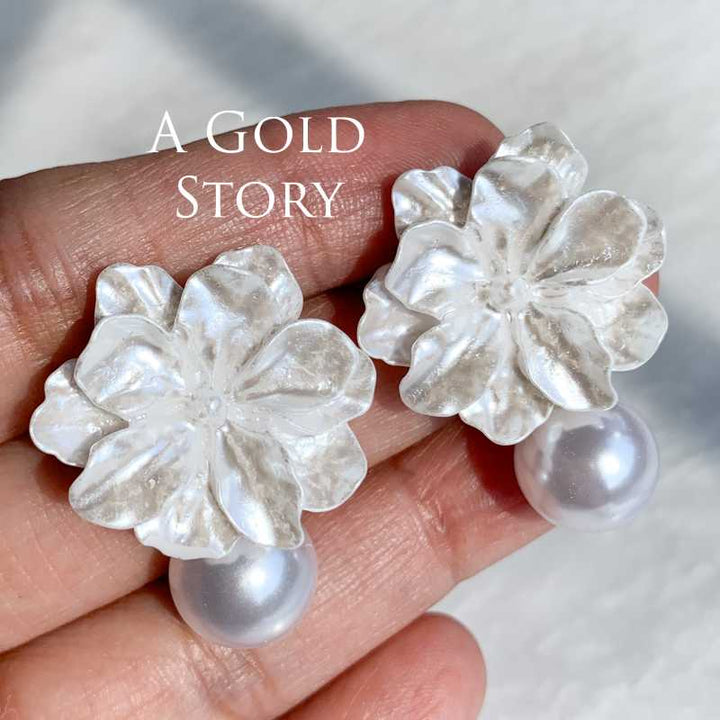 CHARLOTTE EARRINGS PEARL