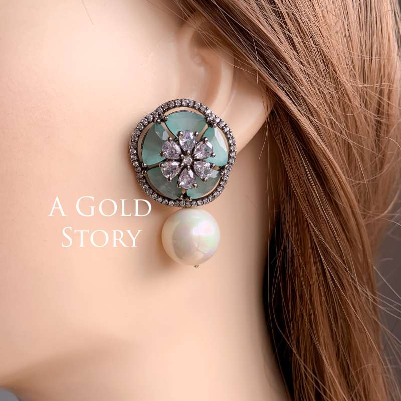 FARINA EAR STUDS SEA GREEN