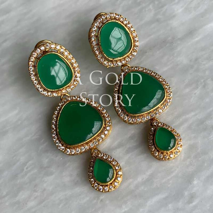 ANABIA EARRINGS EMERALD GREEN