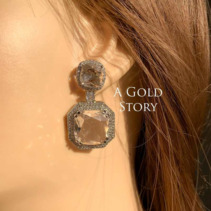 ADIMU EARRINGS WHITE