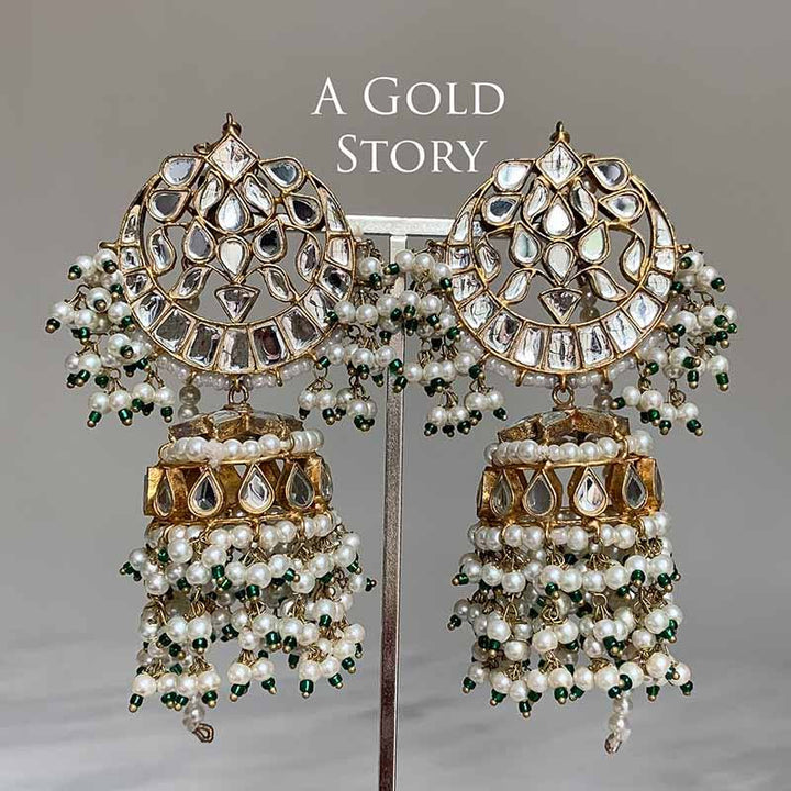 KAMALA EARRINGS AND TIKKA SET
