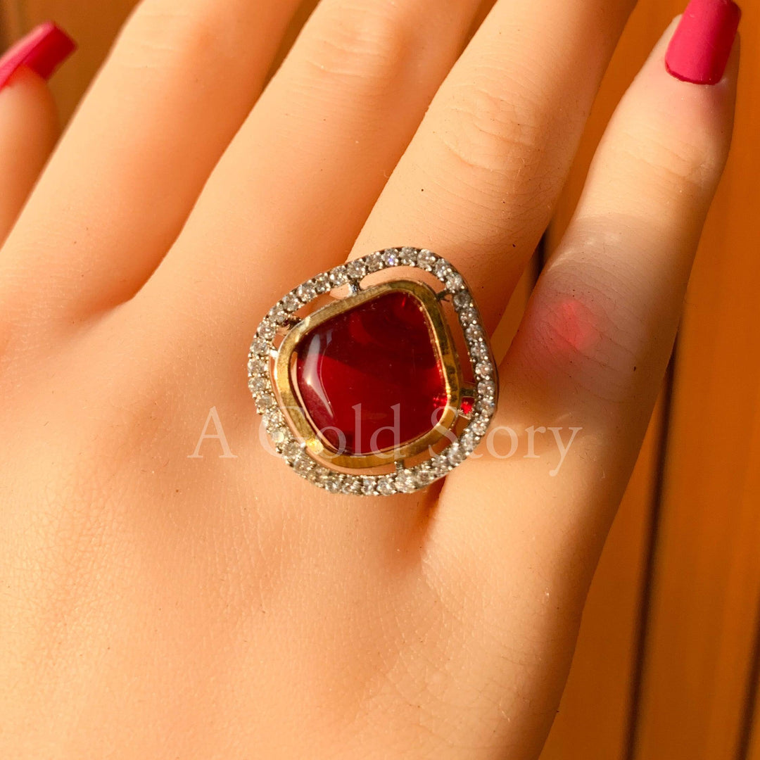 AIMEN RING RED - A GOLD STORY