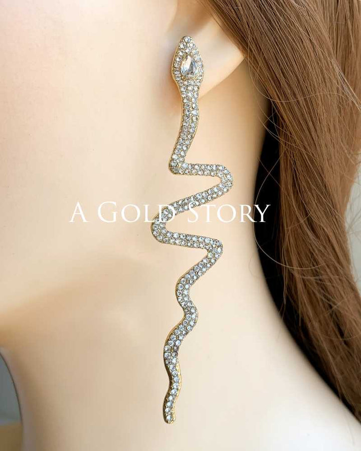 MEDUSA EARRINGS GOLDEN