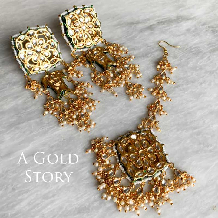 AZITA KUNDAN EARRINGS & TIKKA