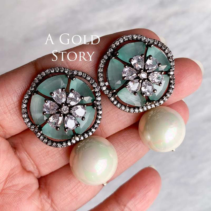 FARINA EAR STUDS SEA GREEN