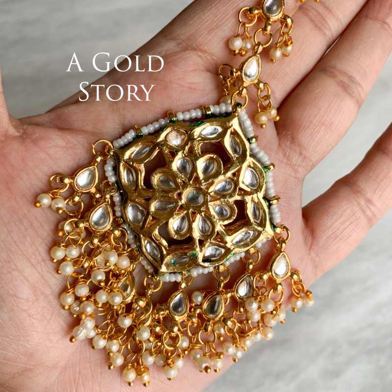 AZITA KUNDAN EARRINGS & TIKKA