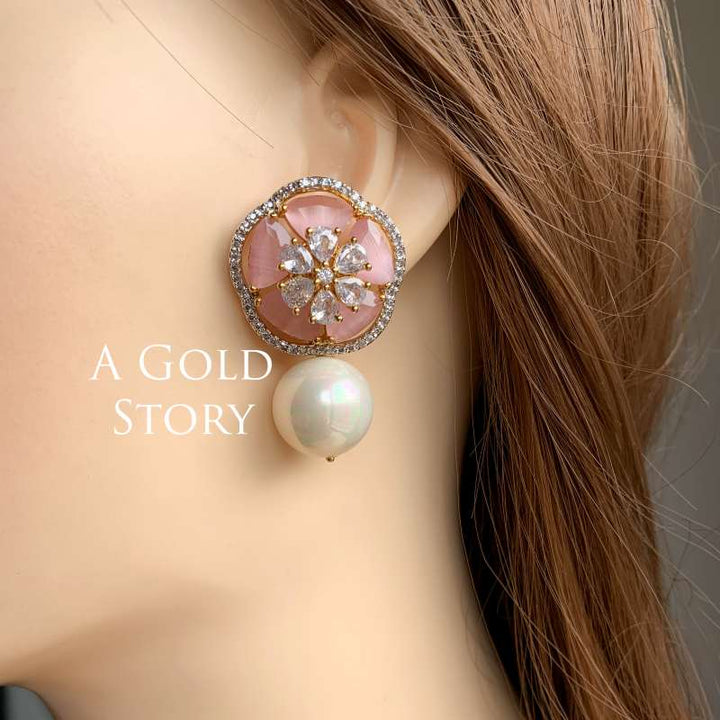FARINA EAR STUDS PINK GOLDEN