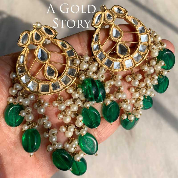 MAHIMA KUDAN EARRINGS BOTTLE GREEN
