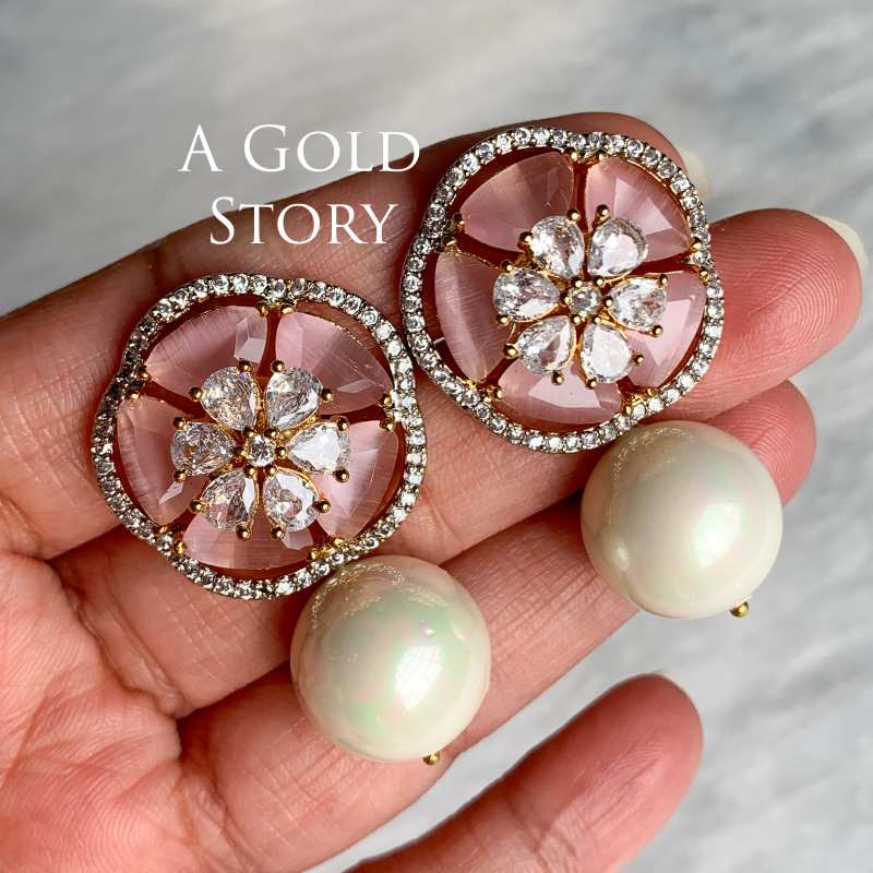 FARINA EAR STUDS PINK GOLDEN