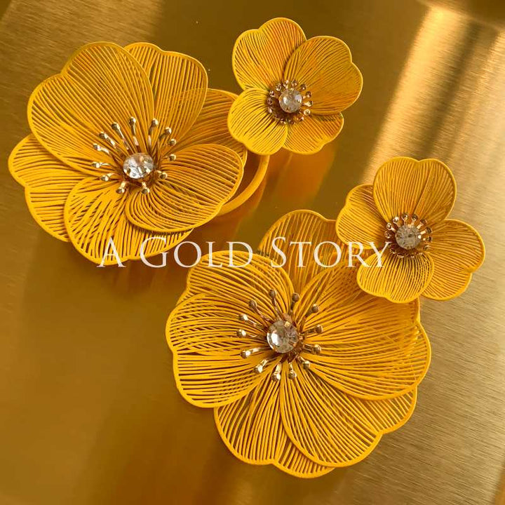 AMELIA EARRINGS YELLOW