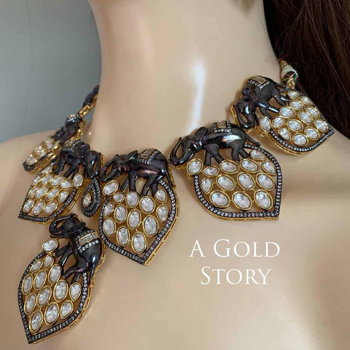 KAIRA EXCLUSIVE NECKLACE SET