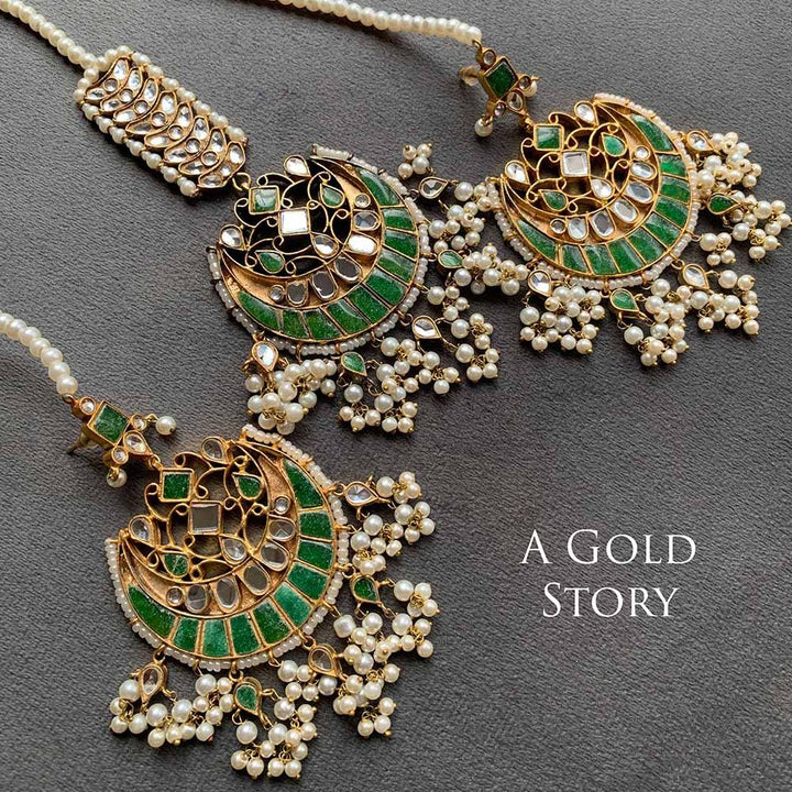 DILNASHEEN KUNDAN EARRINGS AND TIKKA GREEN