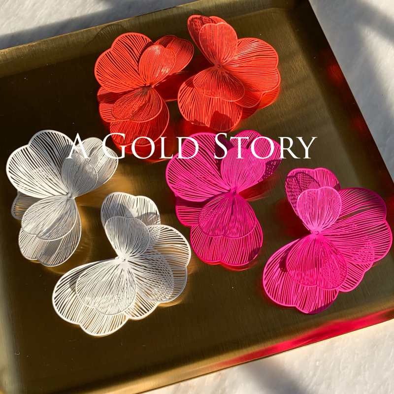 CALLIOPE EARRINGS WHITE