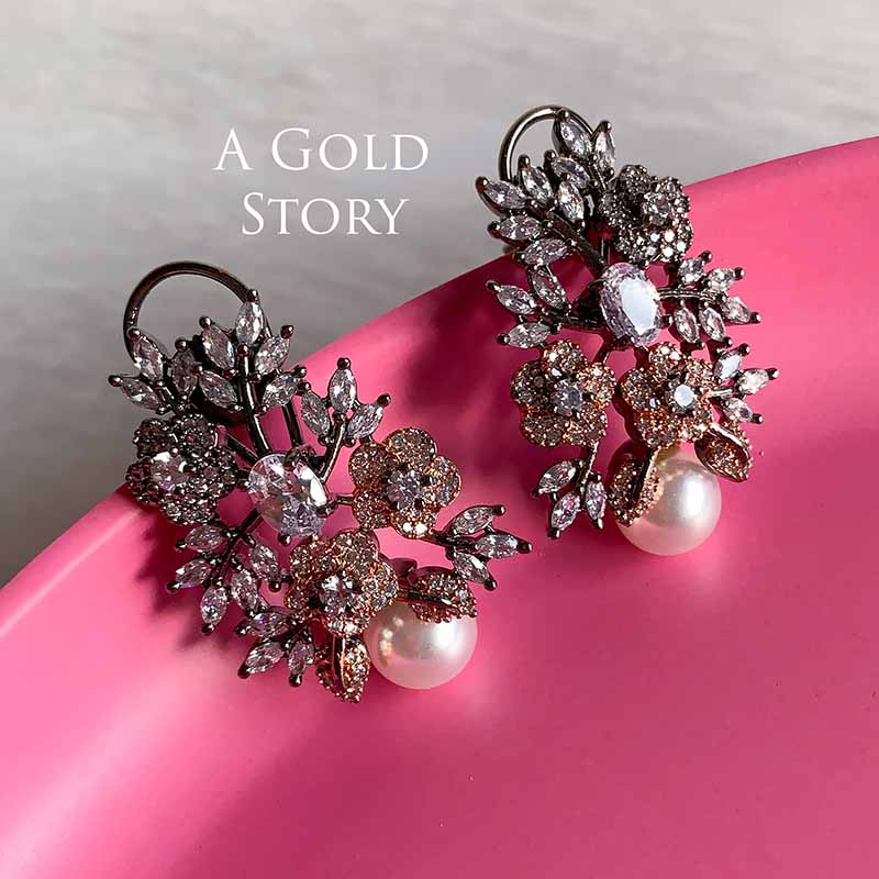 SOPHIE EARRINGS