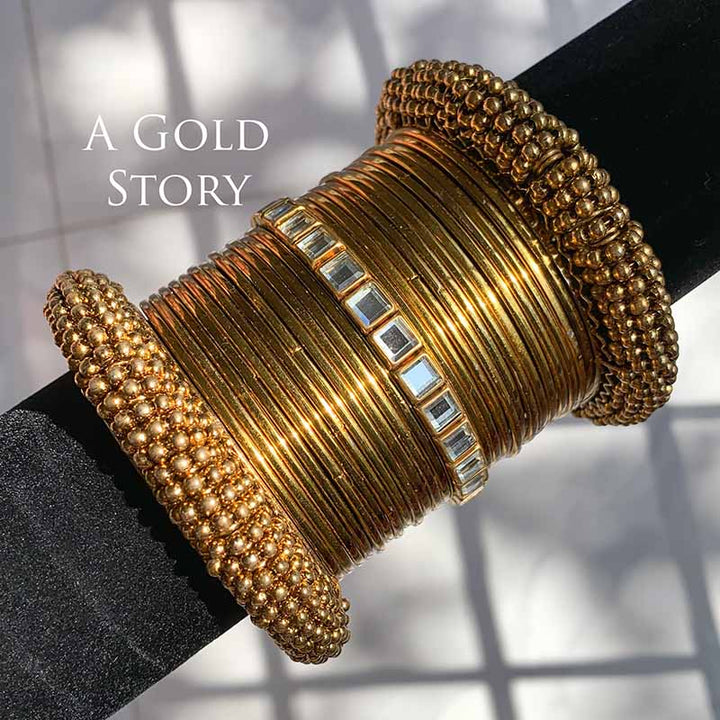 GOLDEN METAL BANGLES SET