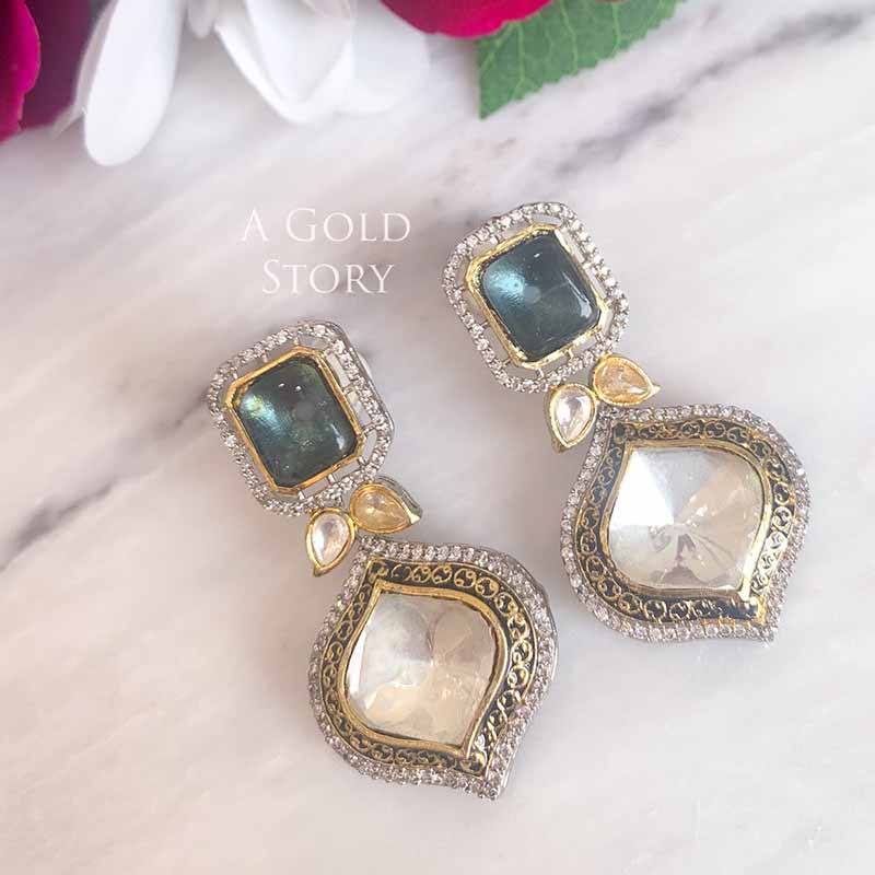SUHANI EARRINGS GREEN - A GOLD STORY