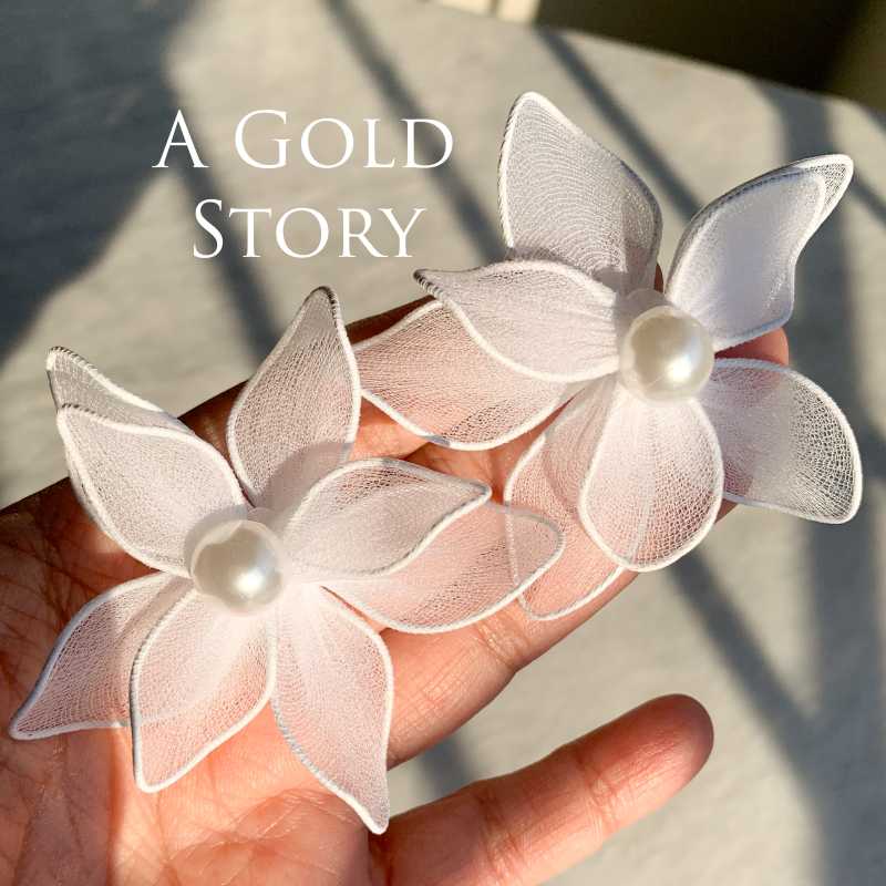 VIOLET EARRINGS WHITE