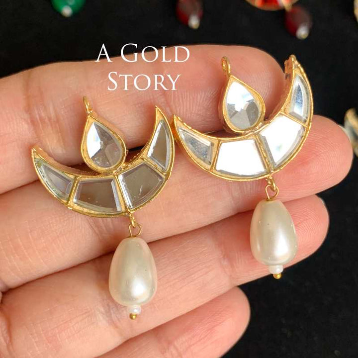 MERA CHAND EARRINGS WHITE