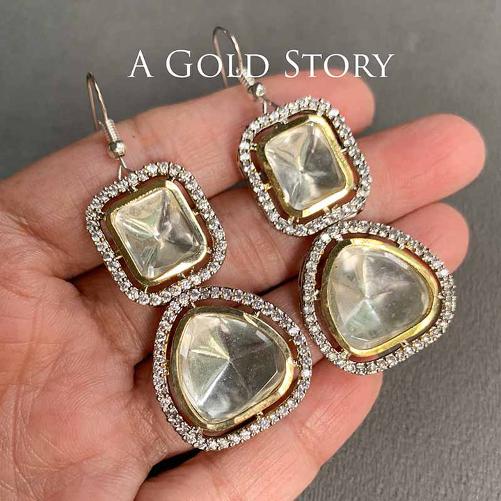 SAARA EARRINGS AND TIKKA