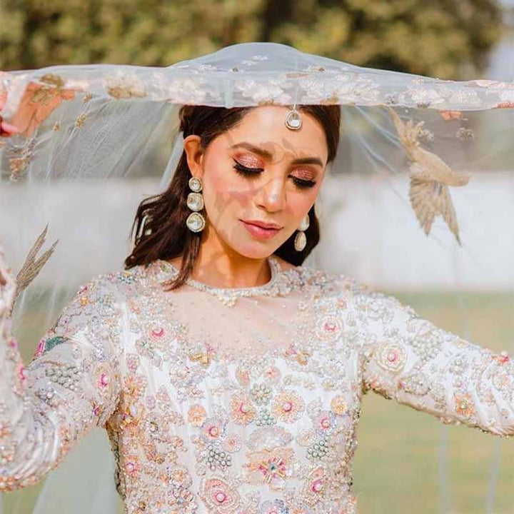 AMEERA EARRINGS AND TIKKA