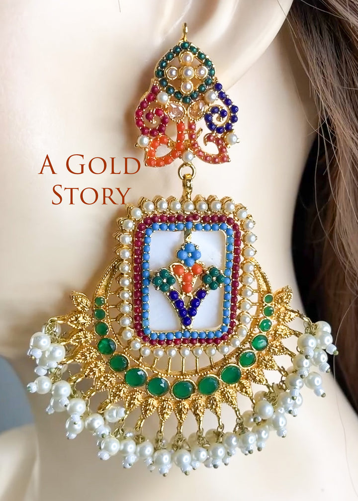 FRIDA WHITE EARRINGS AND TIKKA