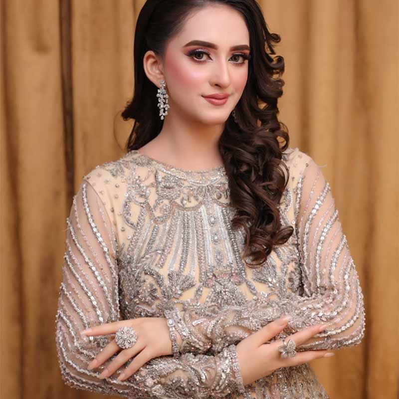 ISHANI KANGAN WHITE