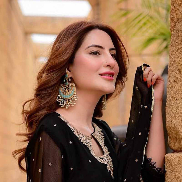DILNASHEEN KUNDAN EARRINGS AND TIKKA