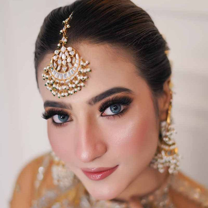 KAMALA EARRINGS AND TIKKA SET