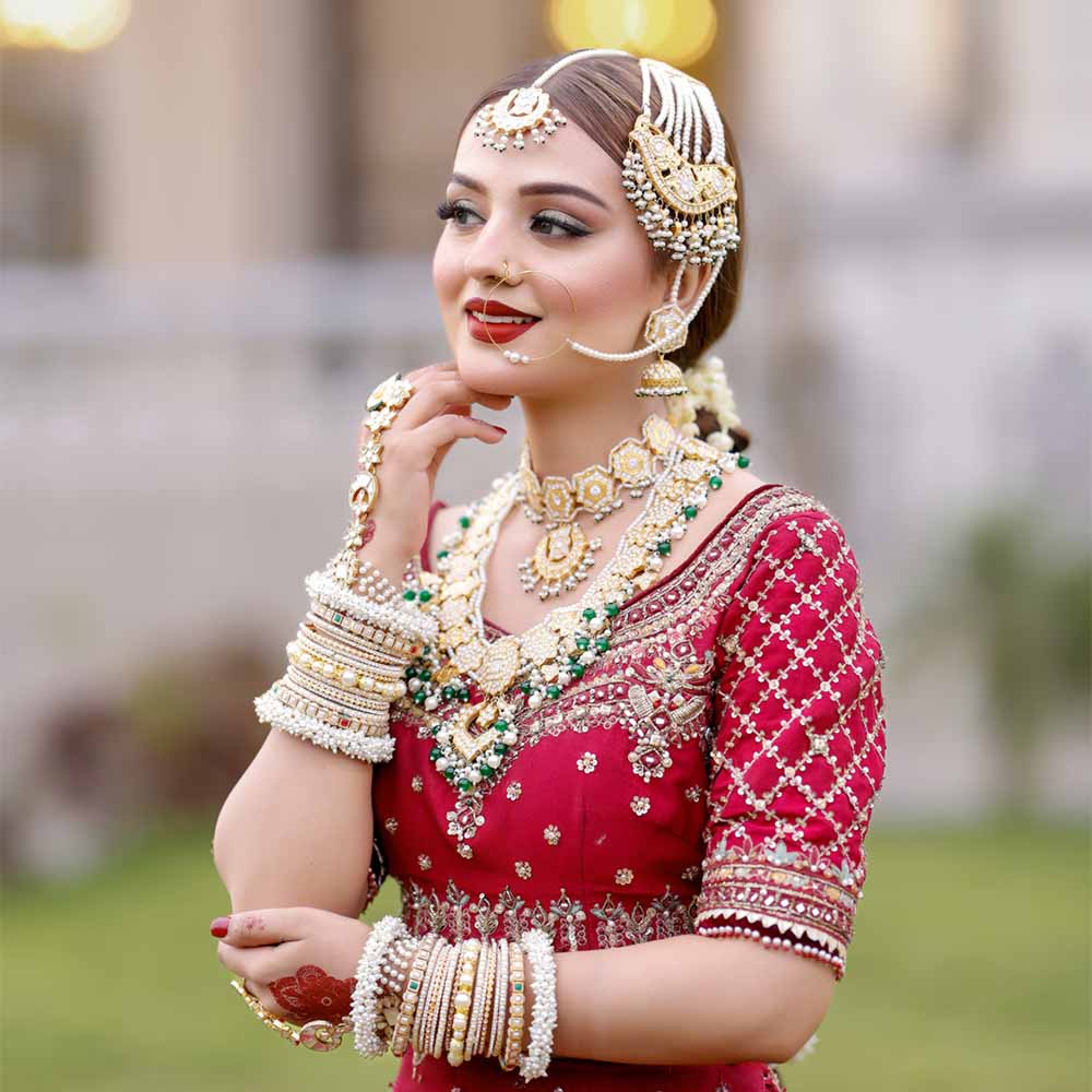 MEENAKUMARI KUNDAN BRIDAL SET
