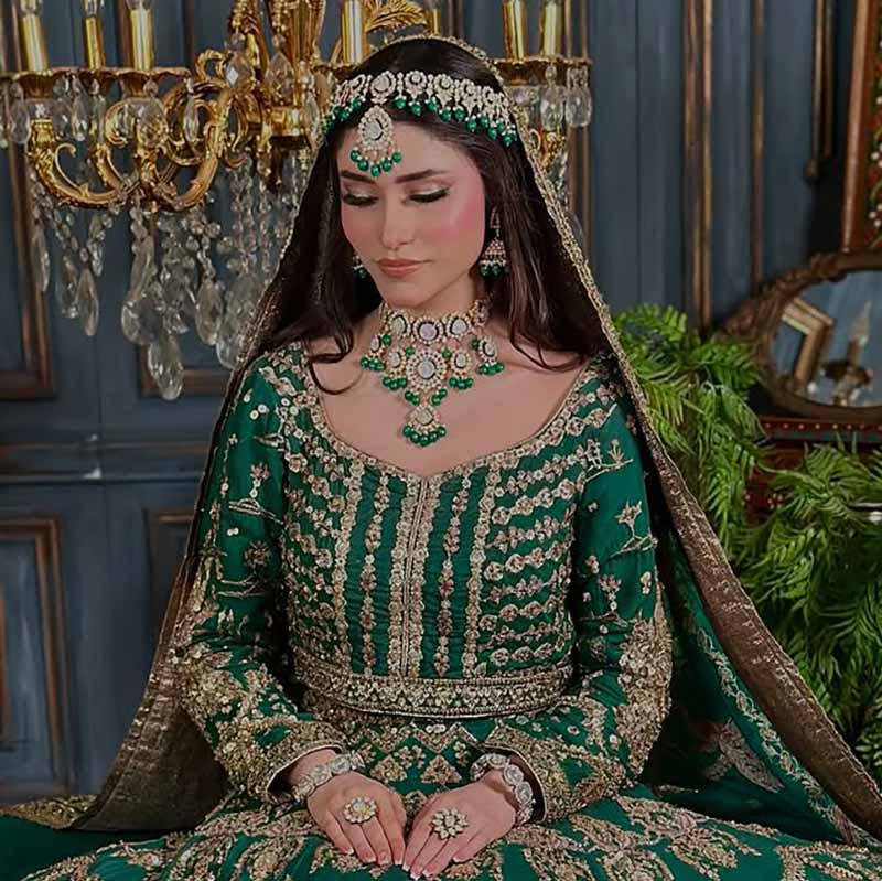 ZEENAT KUNDAN POLKI BRIDAL SET
