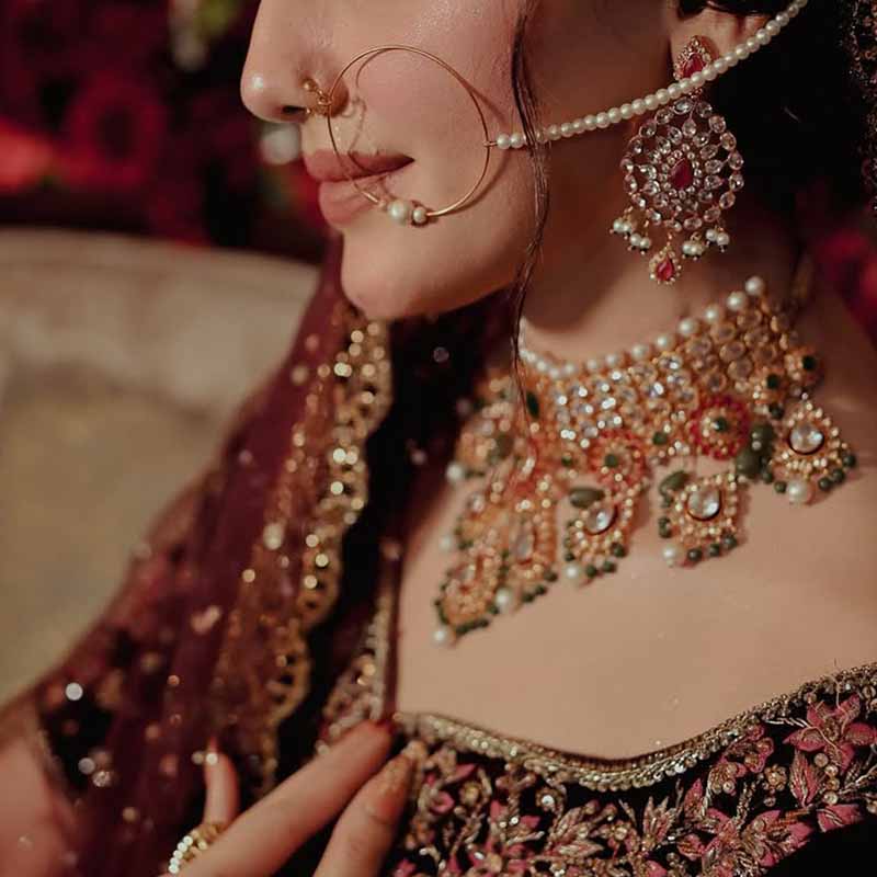 MAHIKA EARRINGS