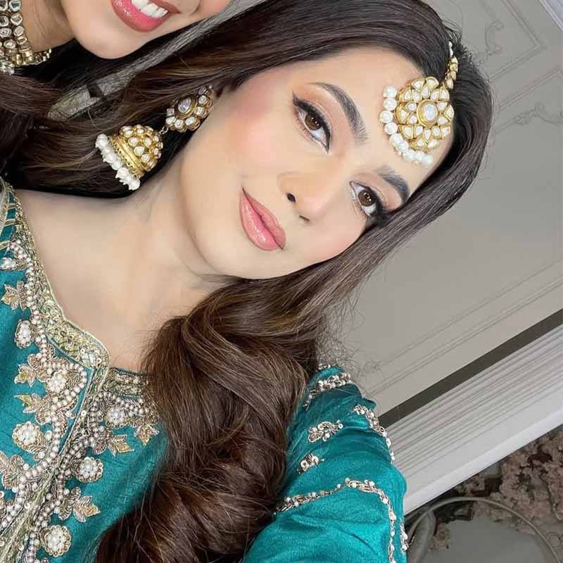 GUL-E-RANA SET – A GOLD STORY
